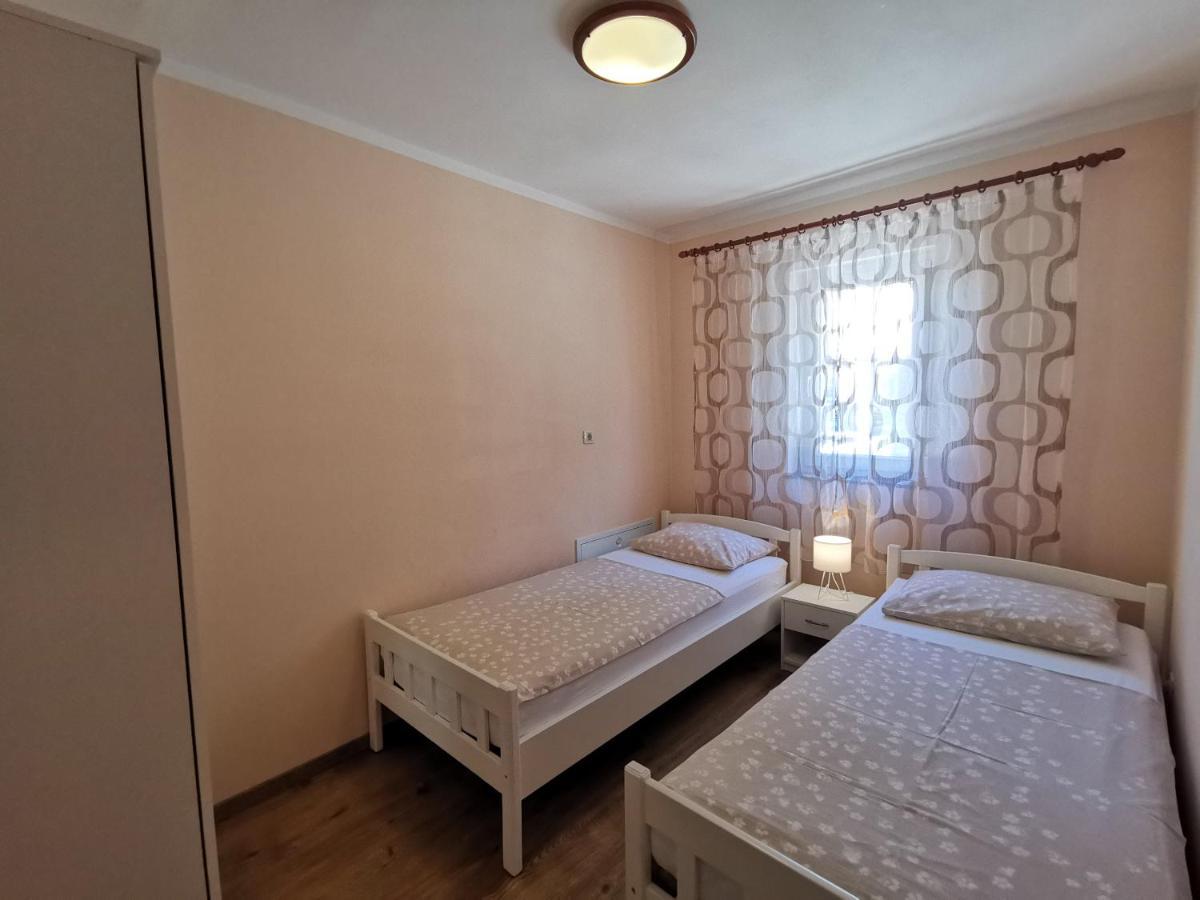 Villa Rouge Crikvenica Exterior foto