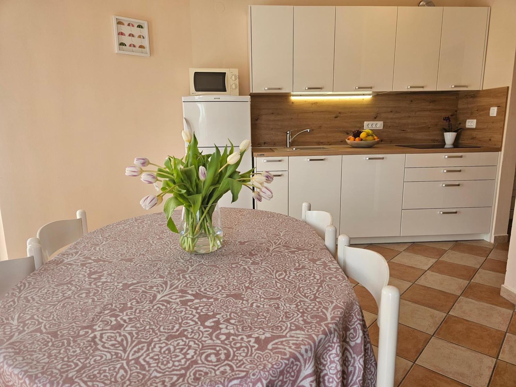 Villa Rouge Crikvenica Exterior foto